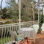 Apartments Zrnic
